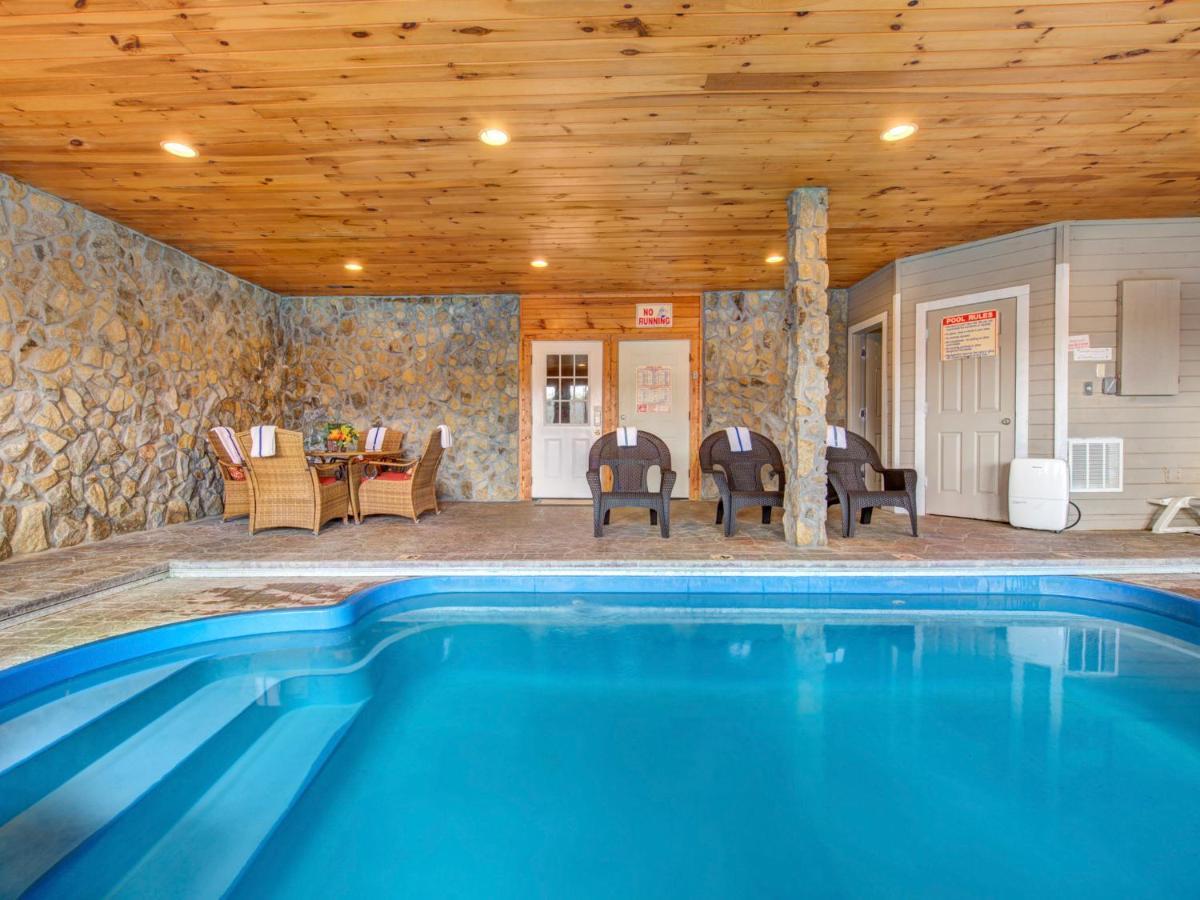 Splashing Sunrise, 2 Bedrooms, Private Pool, Arcade, Hot Tub, Sleeps 6 Pigeon Forge Exterior photo