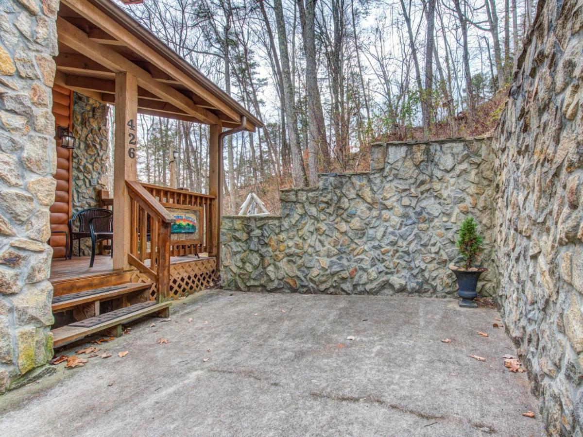 Splashing Sunrise, 2 Bedrooms, Private Pool, Arcade, Hot Tub, Sleeps 6 Pigeon Forge Exterior photo