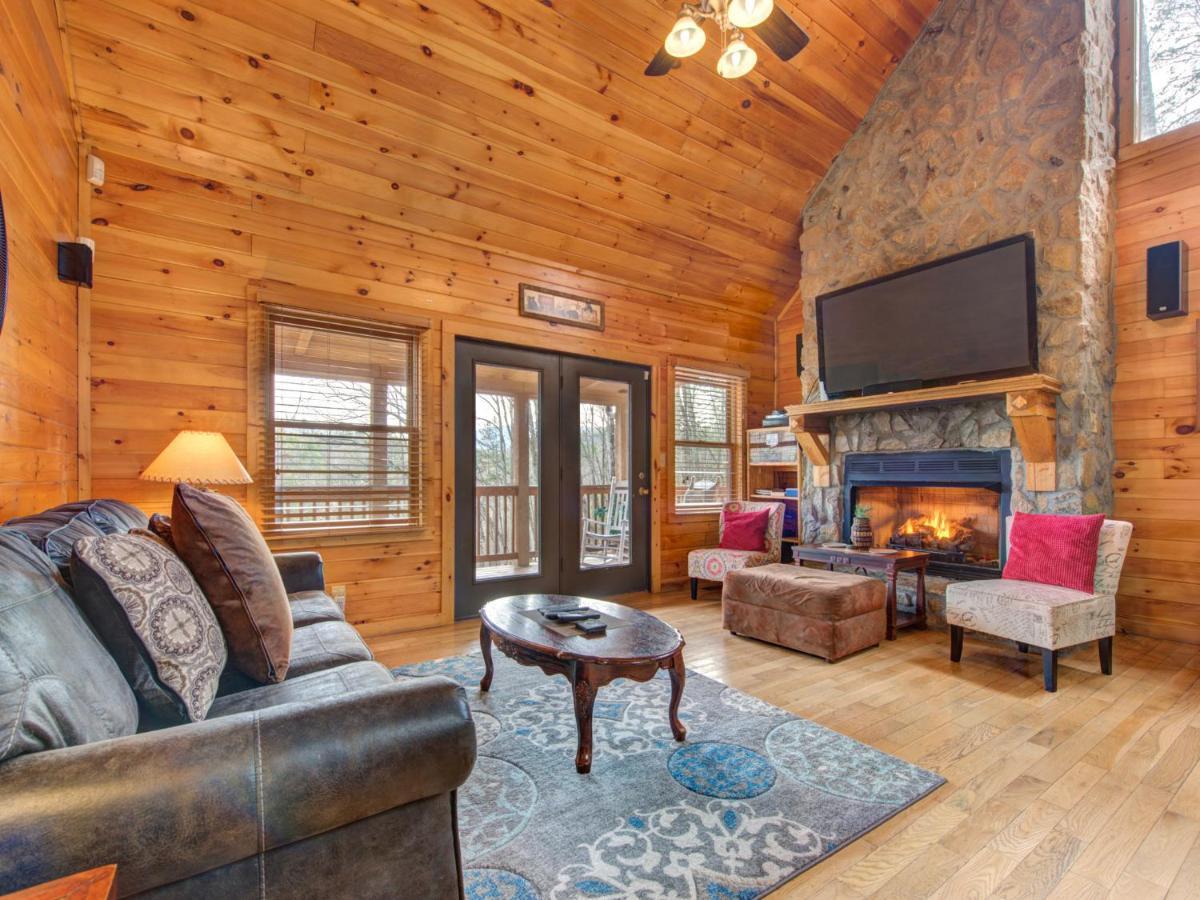 Splashing Sunrise, 2 Bedrooms, Private Pool, Arcade, Hot Tub, Sleeps 6 Pigeon Forge Exterior photo