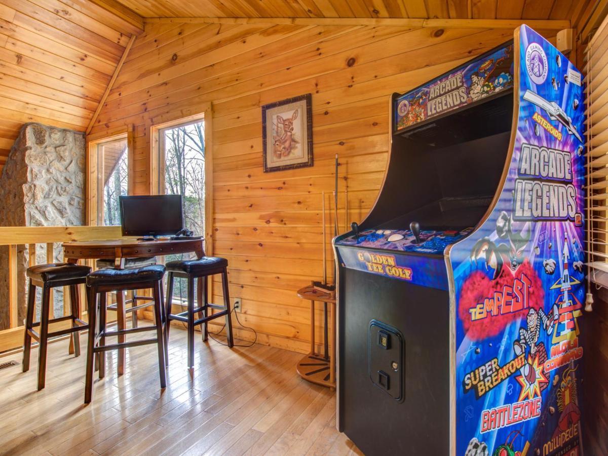 Splashing Sunrise, 2 Bedrooms, Private Pool, Arcade, Hot Tub, Sleeps 6 Pigeon Forge Exterior photo