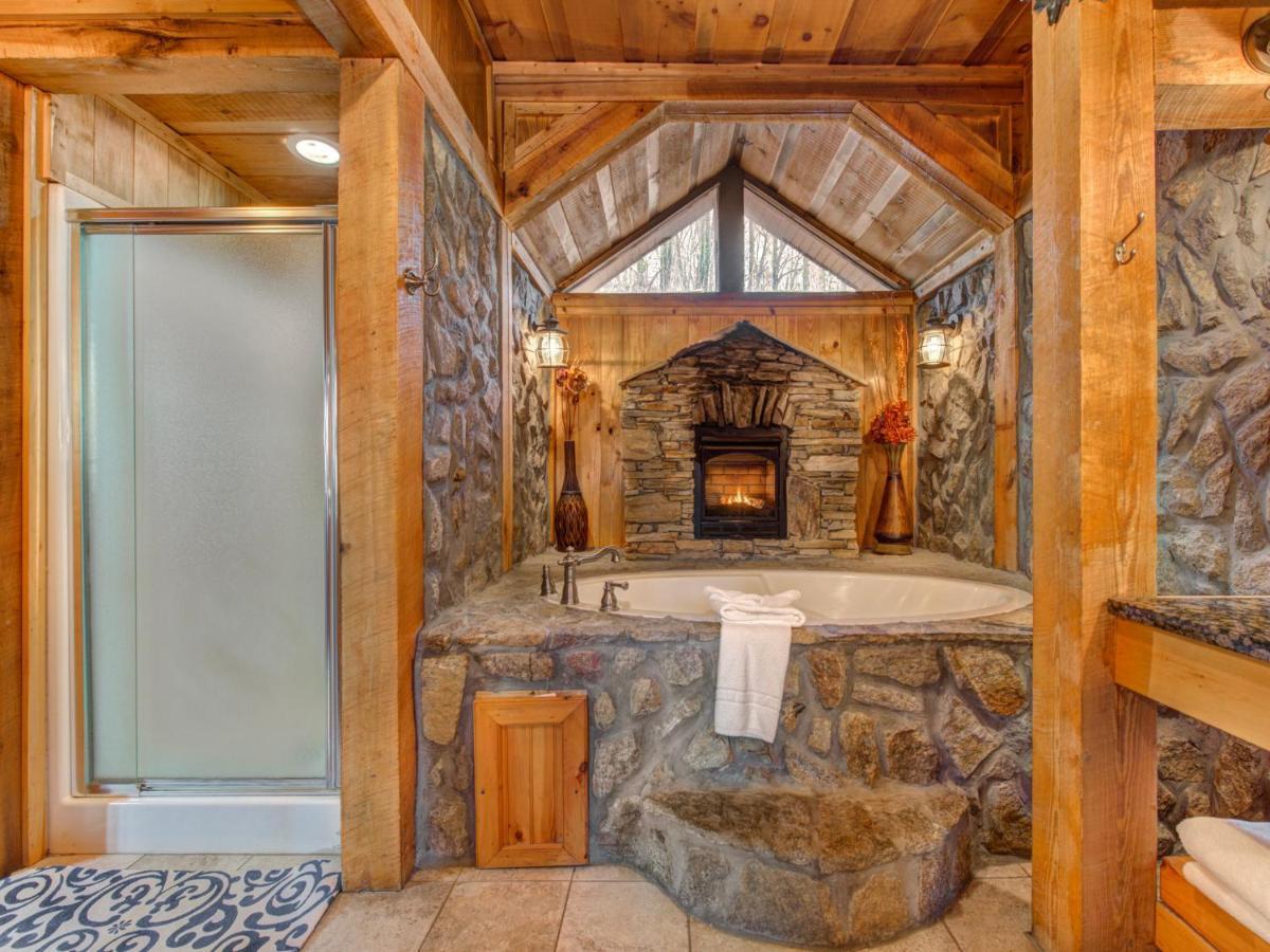 Splashing Sunrise, 2 Bedrooms, Private Pool, Arcade, Hot Tub, Sleeps 6 Pigeon Forge Exterior photo
