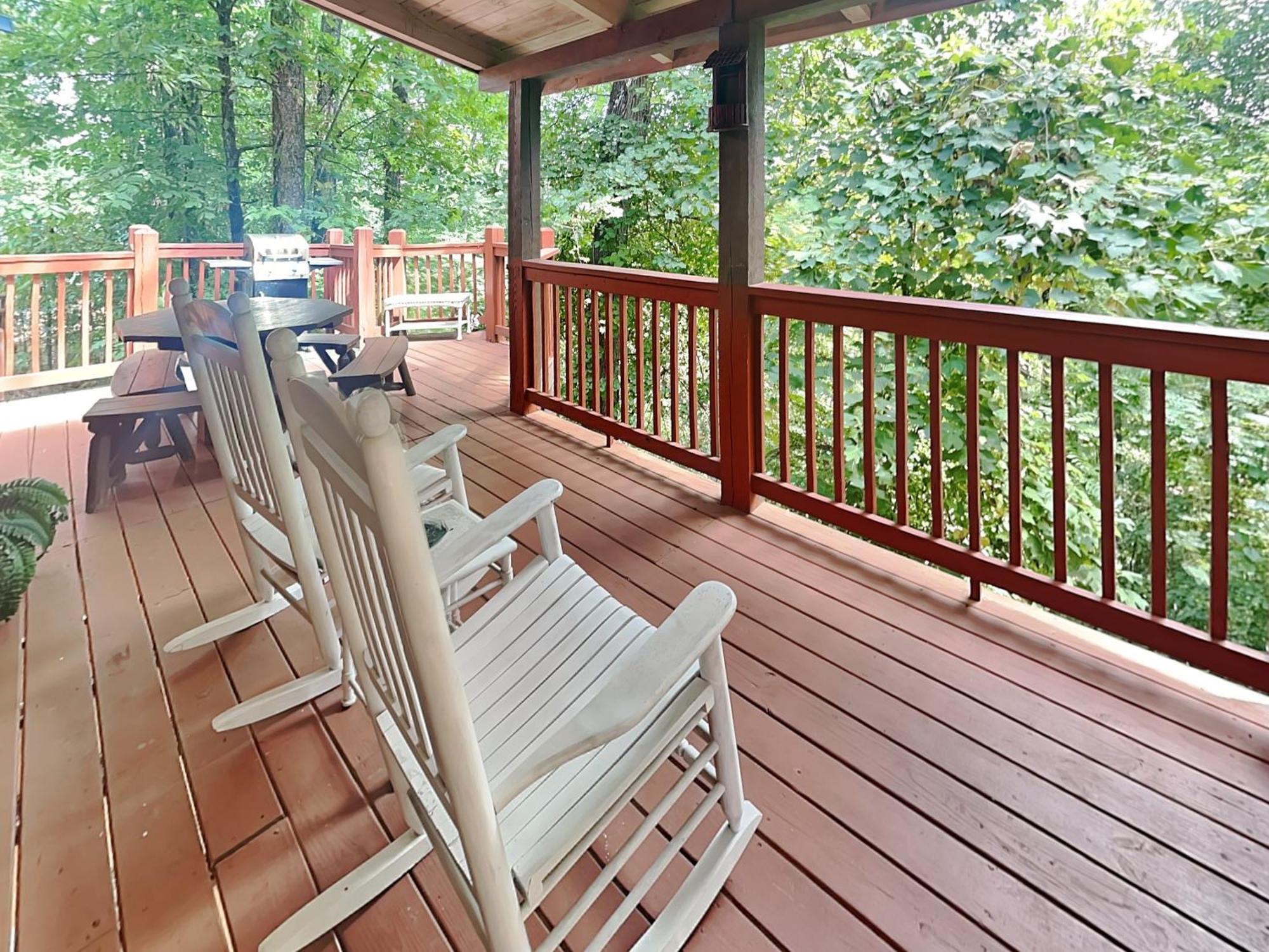 Splashing Sunrise, 2 Bedrooms, Private Pool, Arcade, Hot Tub, Sleeps 6 Pigeon Forge Exterior photo