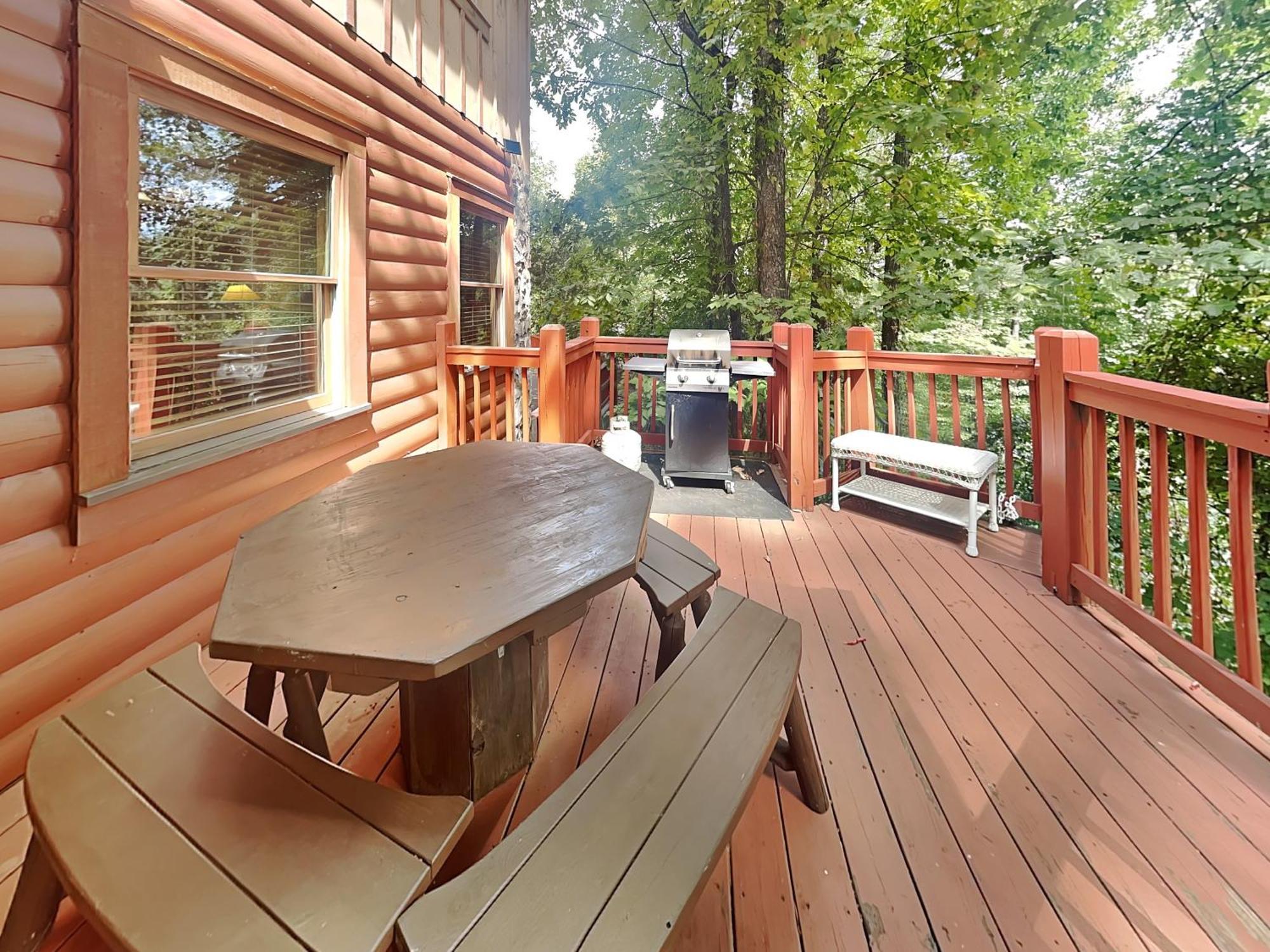 Splashing Sunrise, 2 Bedrooms, Private Pool, Arcade, Hot Tub, Sleeps 6 Pigeon Forge Exterior photo